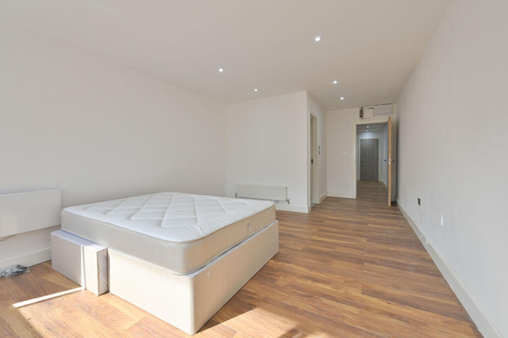 Apartment in Hemel Hempstead - More