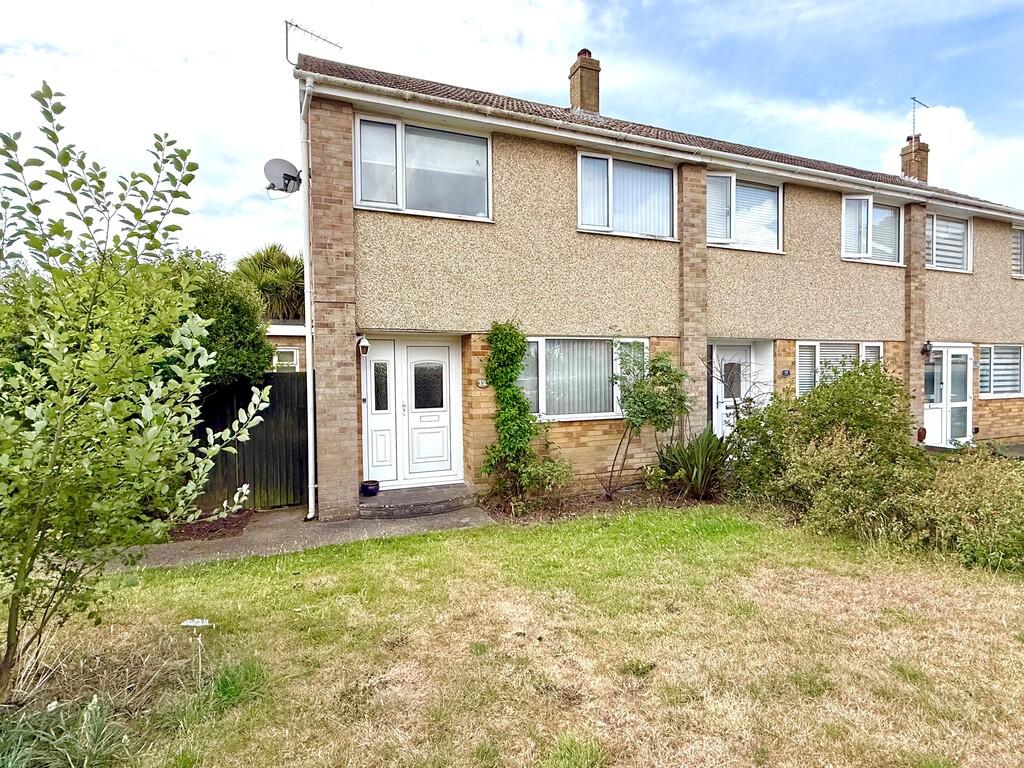3-bed semi-detached on Campbell Drive, Rustington, £335,950