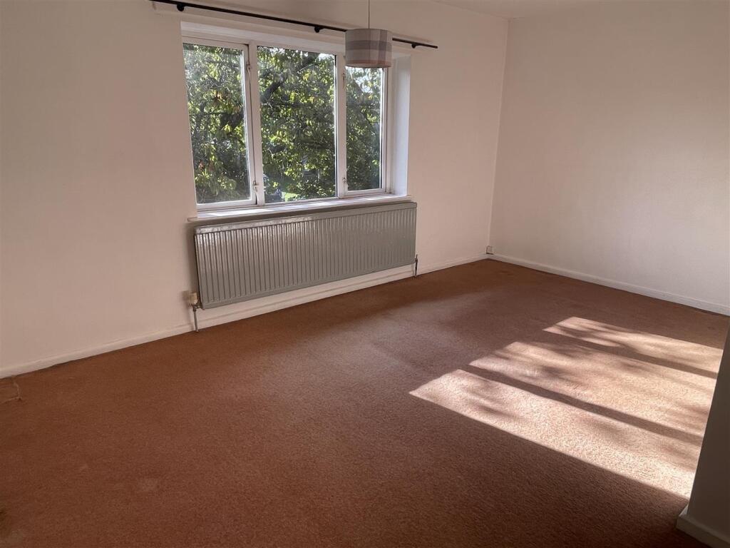House in Cotswold, Upper Rissington - More