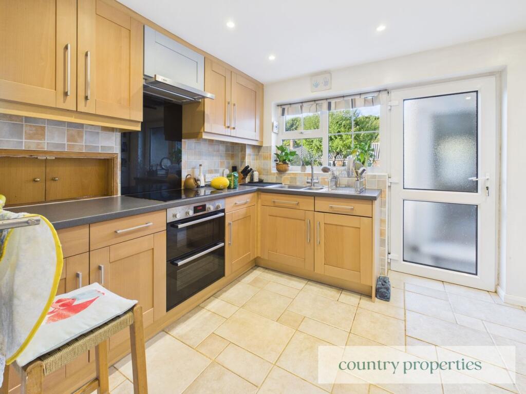 Uplands, Welwyn Garden City, AL8 photo 4