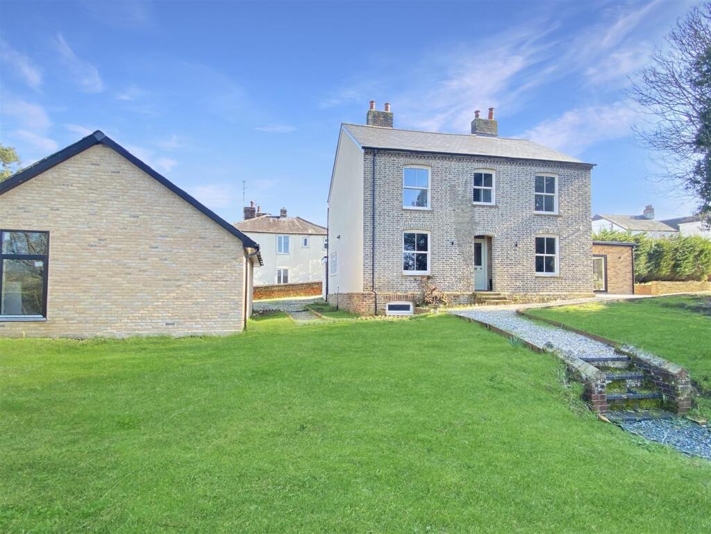 Main image of property: Upper Chapel Street, Halstead