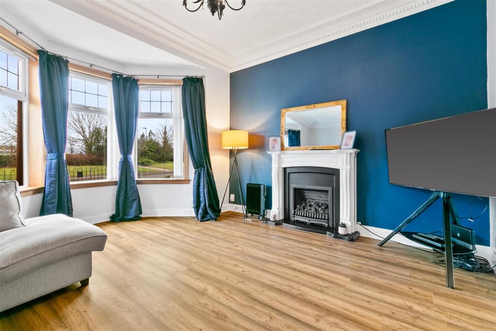 House in Dumbarton, Silverton - View 2