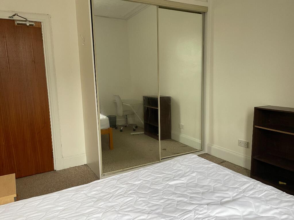 Apartment in Aberdeen - View 5