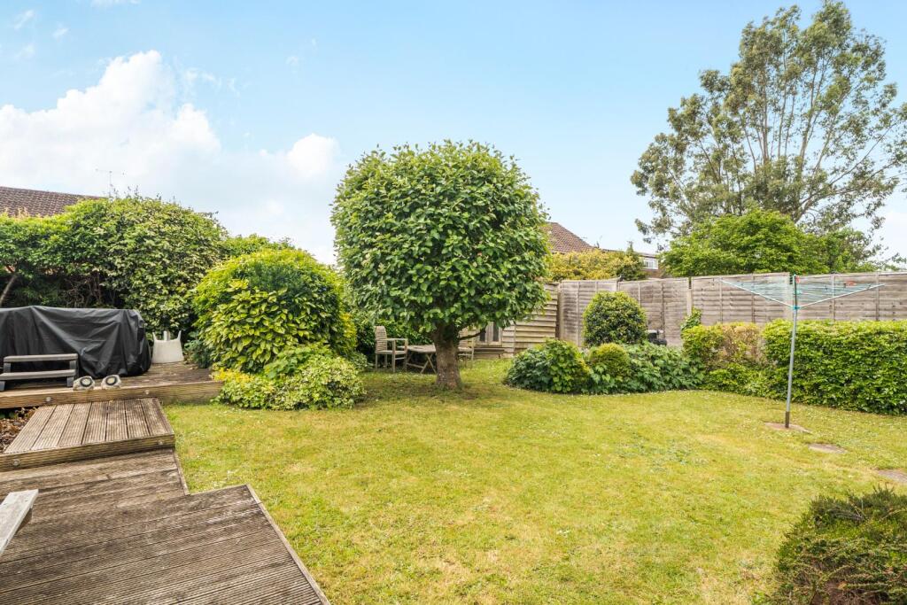 House in Windsor - View 5