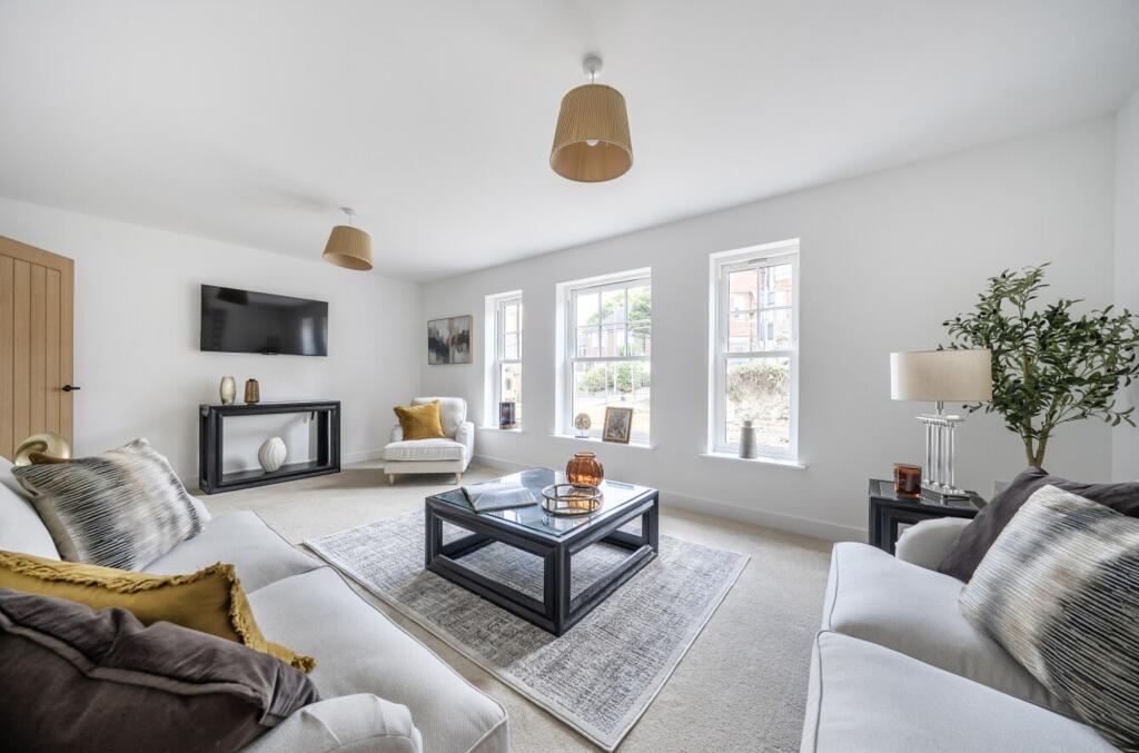 House in Tunbridge Wells, Kent - More