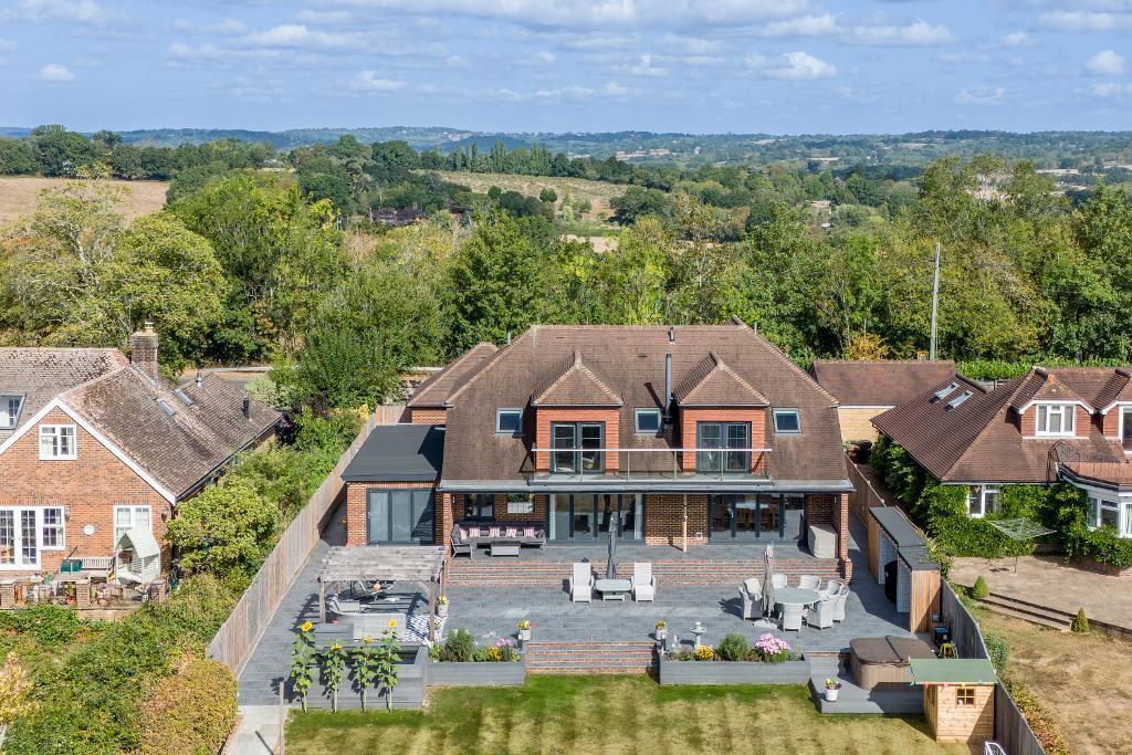 House in Rother, Burwash - View 2