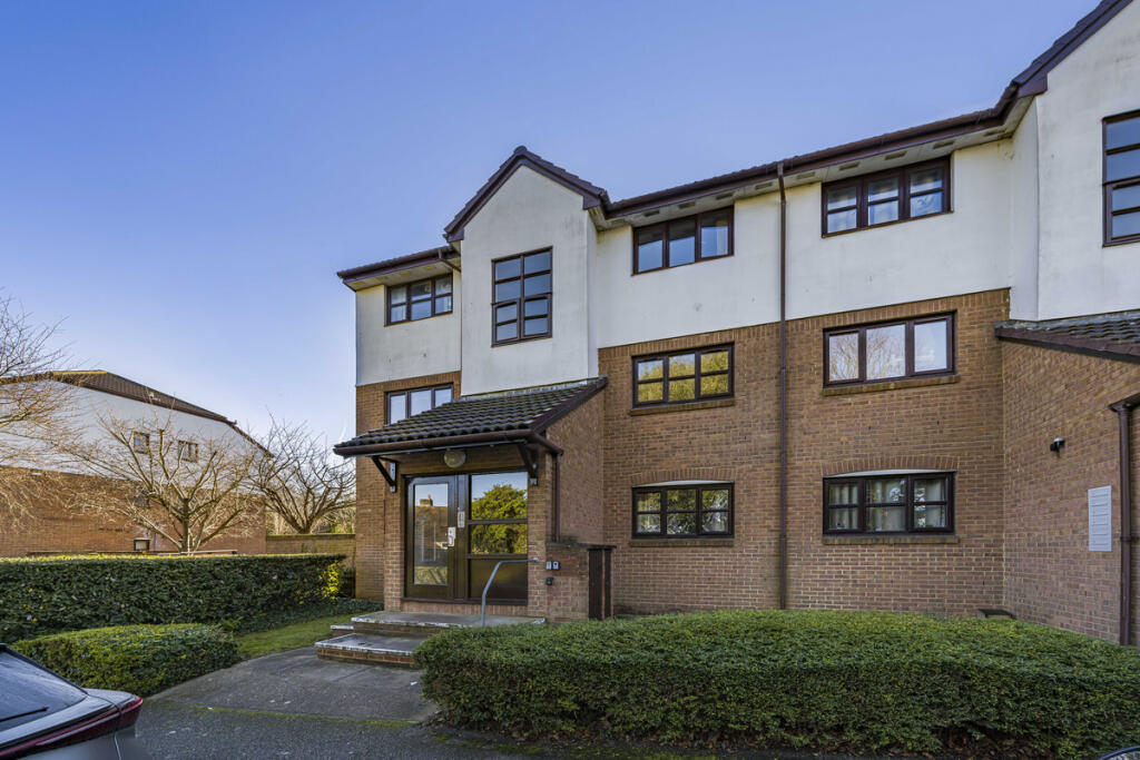 Main image of property: Cooper Close, Greenhithe, DA9 9PP