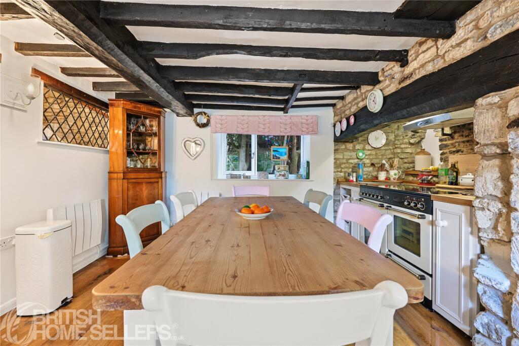 House in Northampton - View 4