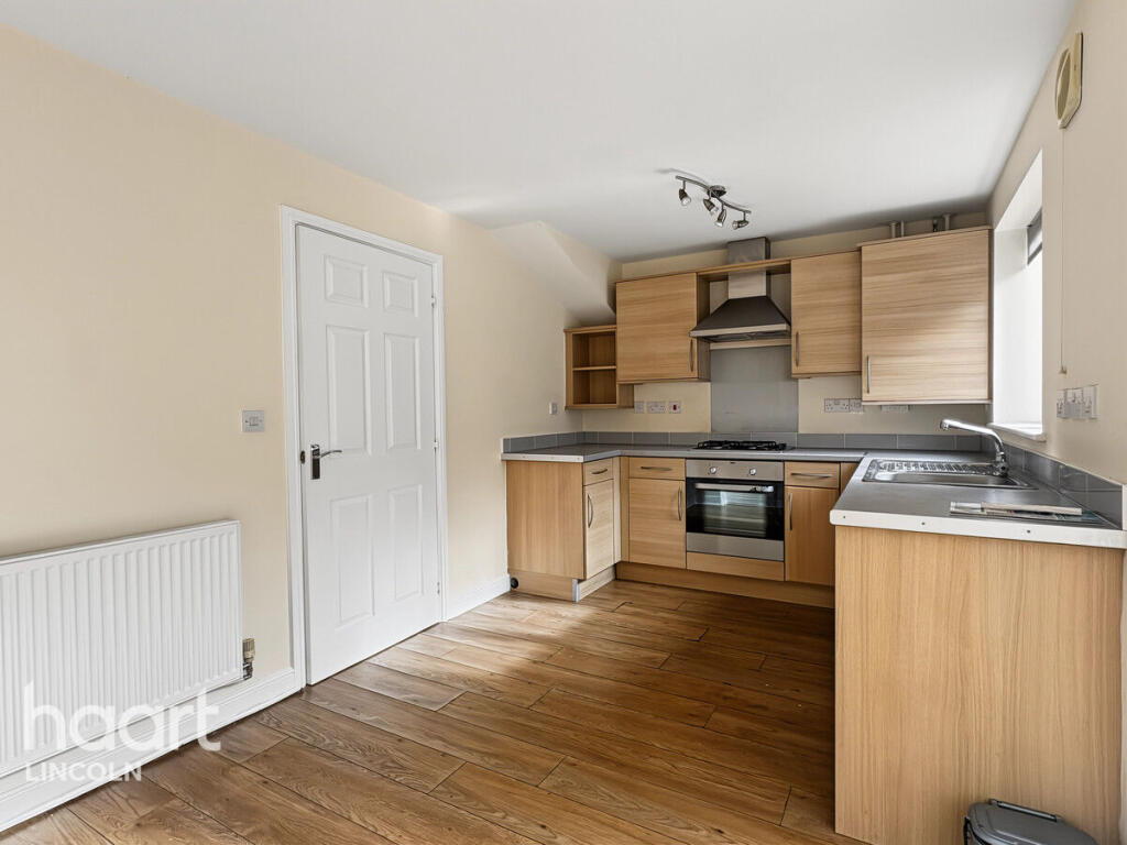 House in Lincoln - View 4