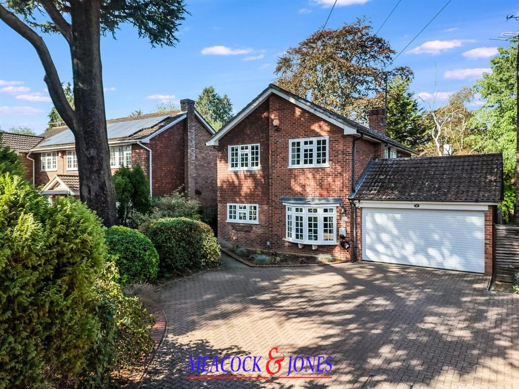 Main image of property: Shenfield Road, Shenfield, Brentwood