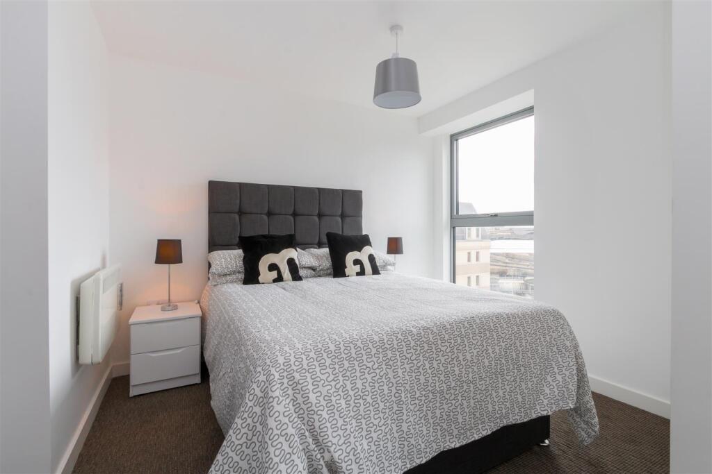 Apartment in Birmingham, Chinese Quarter, Jewellery Quarter - View 4