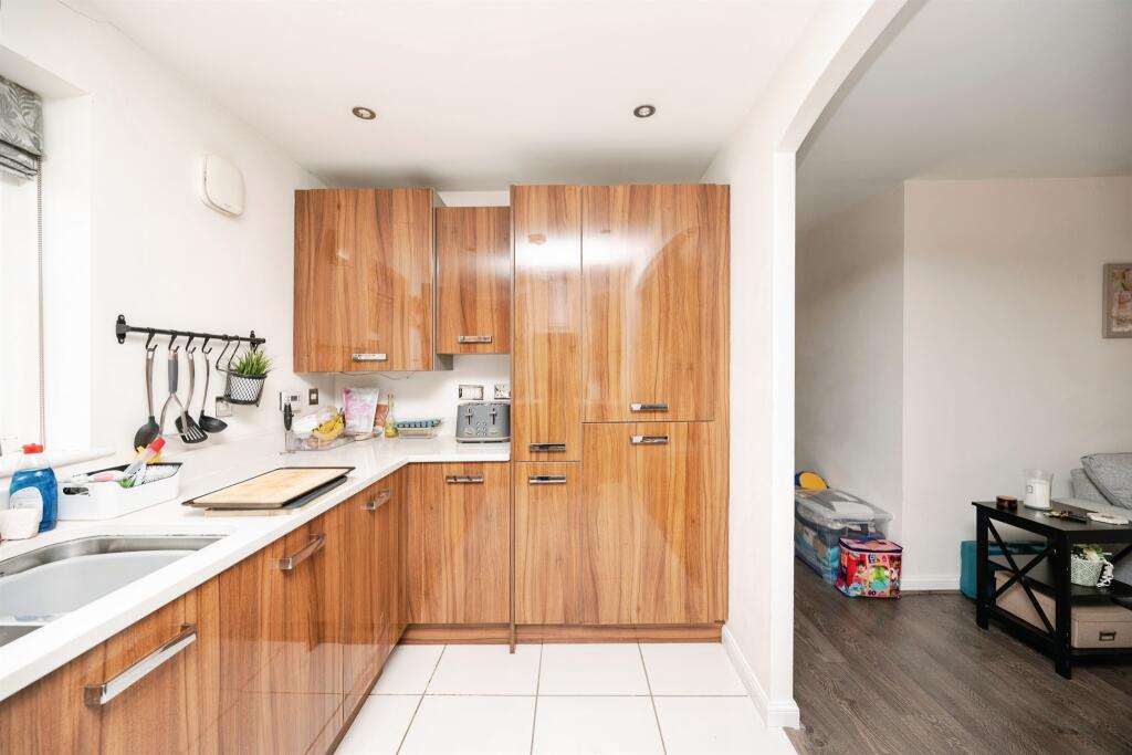 Horseshoe Crescent, BIRMINGHAM photo 5