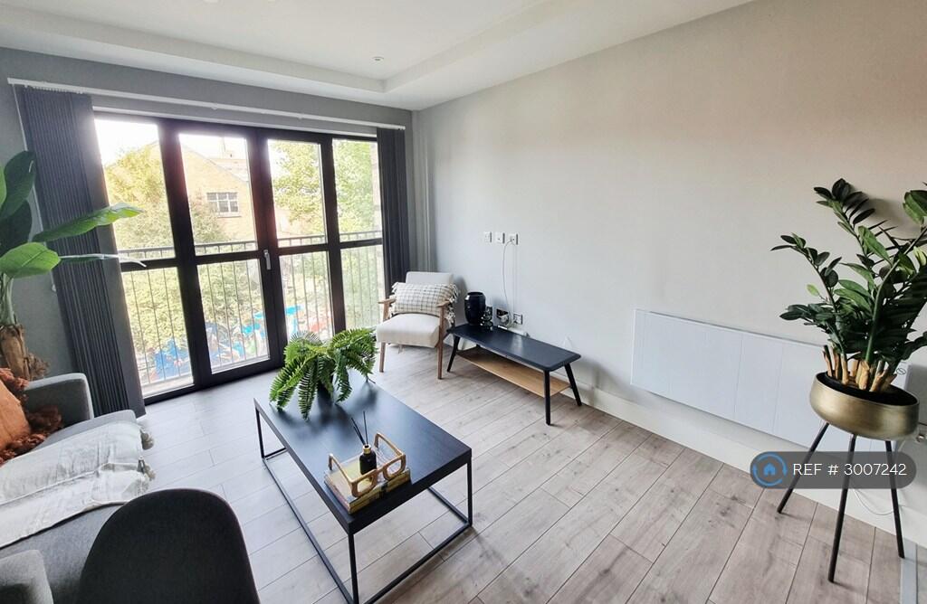 Apartment in Leicester - More