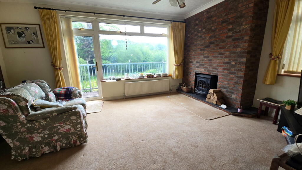 House in Bucklebury, West Berkshire - View 3