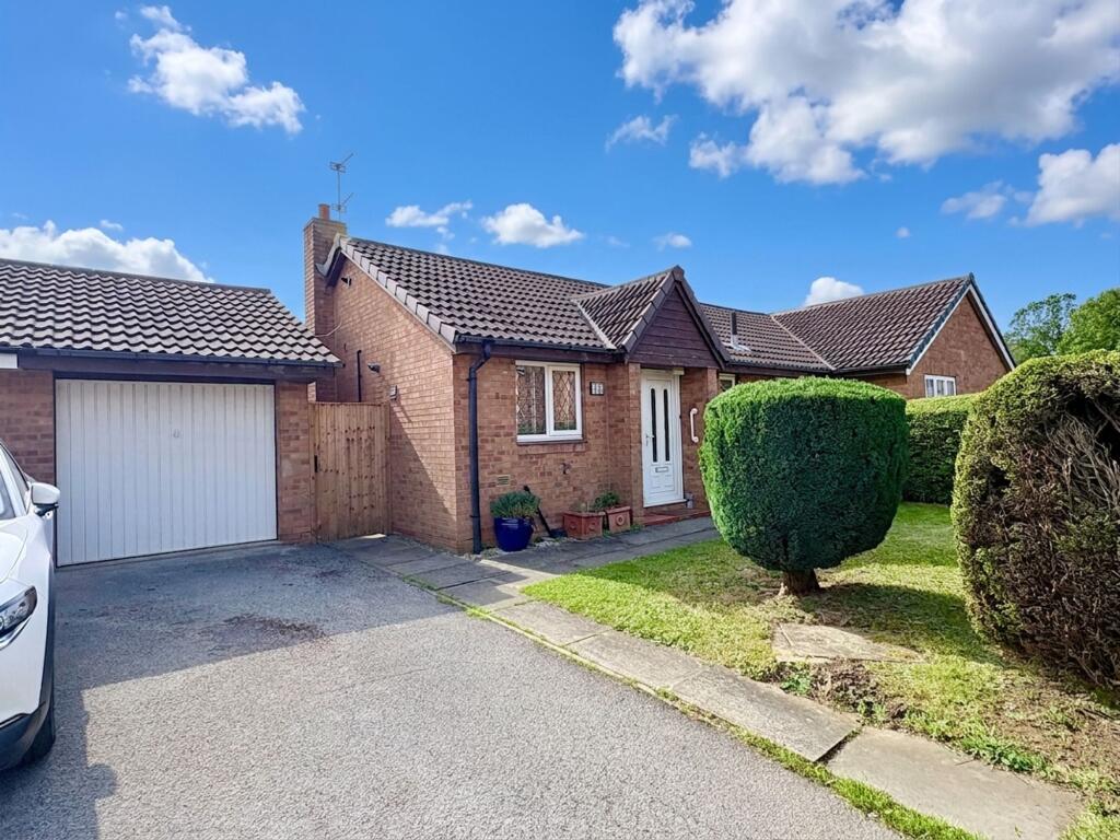 Main image of property: 63 Tranmoor Lane, Armthorpe, Doncaster, DN3 3DA