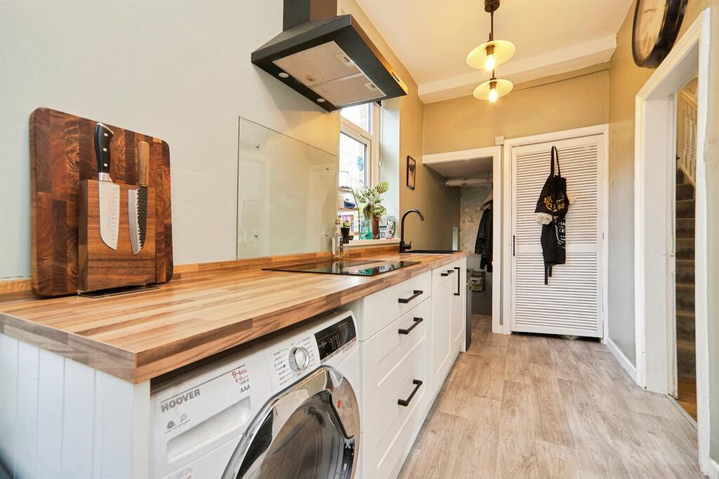 House in Bradford - View 4