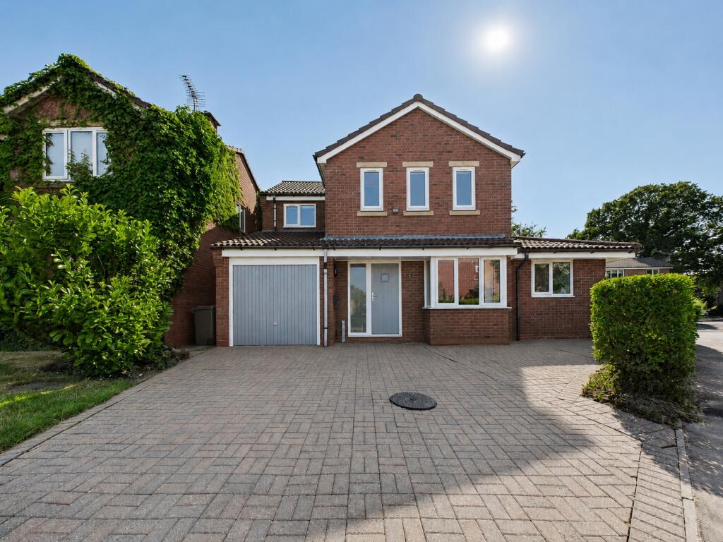 4-bed detached on Wain Green, Long Meadow, Worcester, Worcestershire, WR4, £425,000