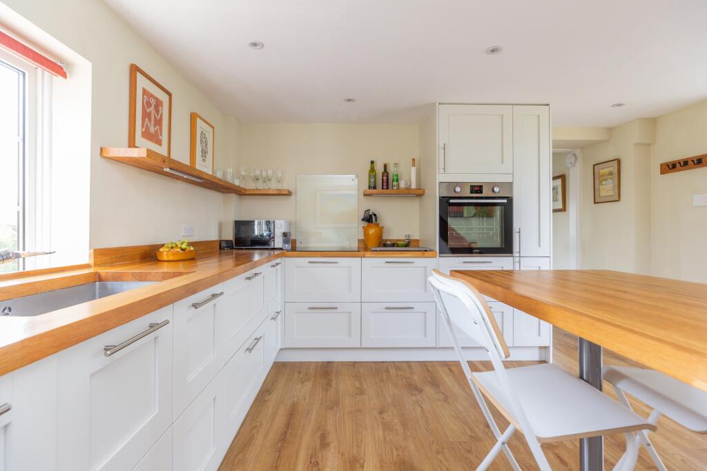 House in Bath - View 3