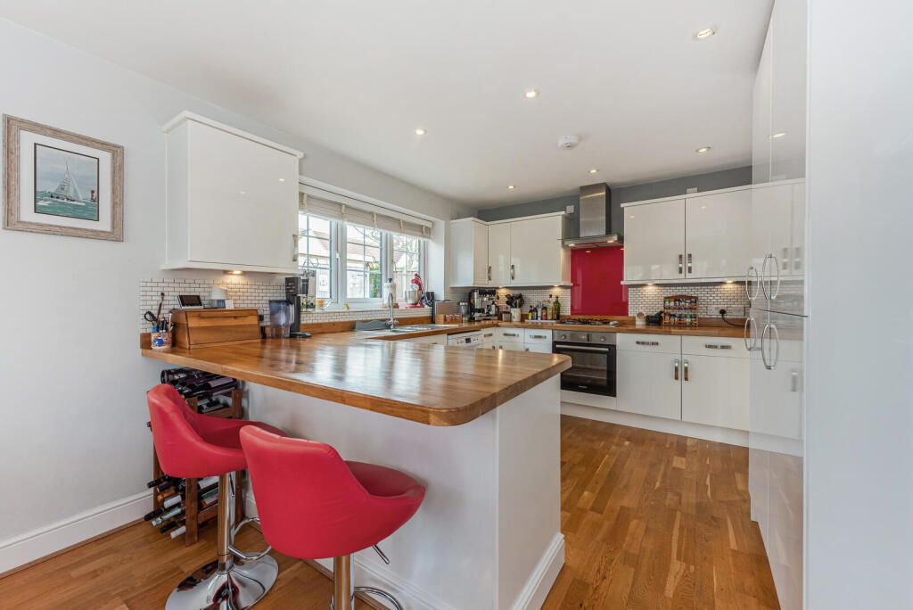 House in Fareham, Hampshire - More