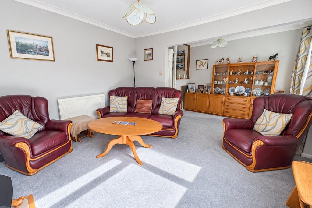 House in Clophill, Central Bedfordshire - View 5