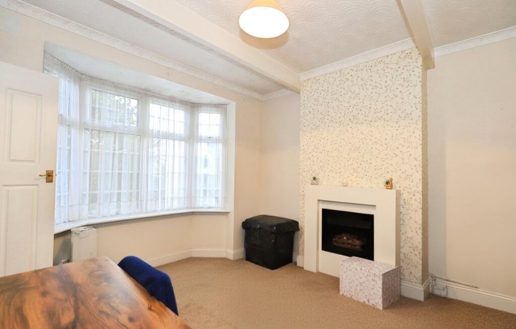 House in Wolverhampton, Sedgemoor Park, Woodcross - View 3