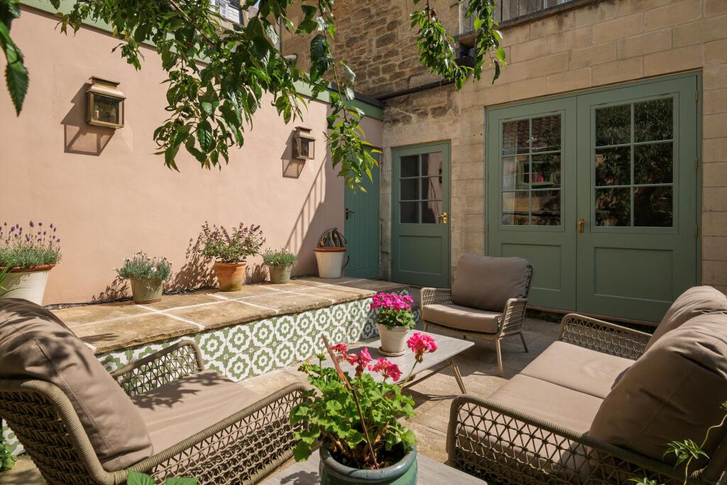 Apartment in Bath - View 4