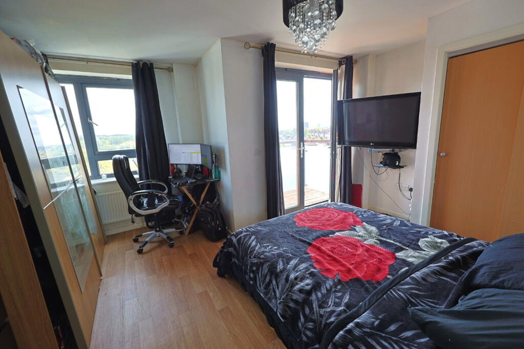 Apartment in Harrow - View 5