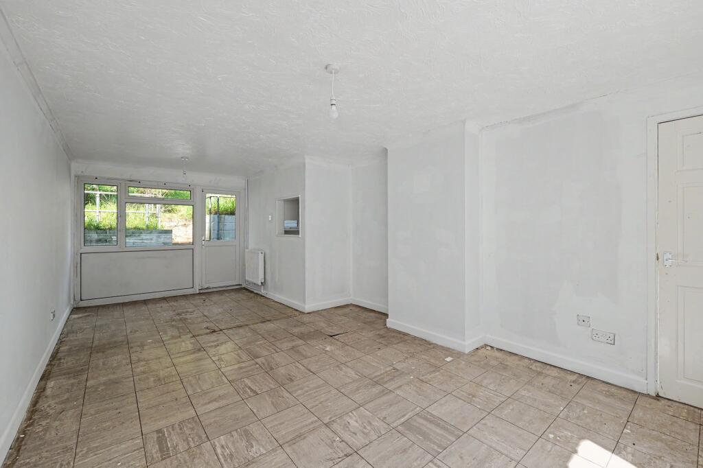 House in Eastleigh, Broom Hill, Allbrook - View 4