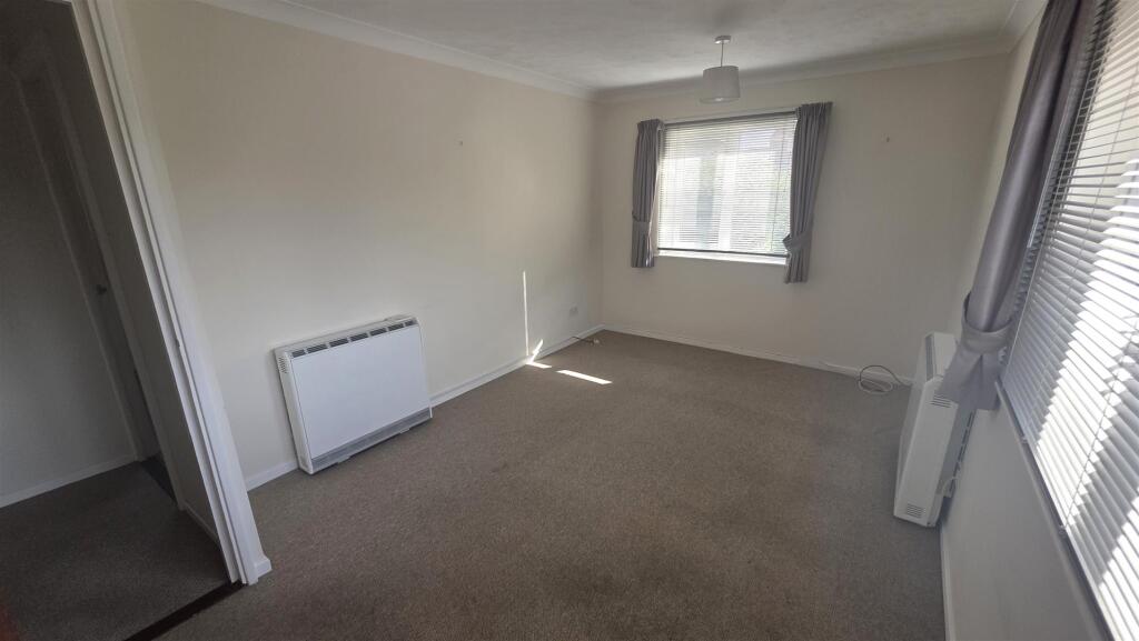 Apartment in Canterbury - View 2