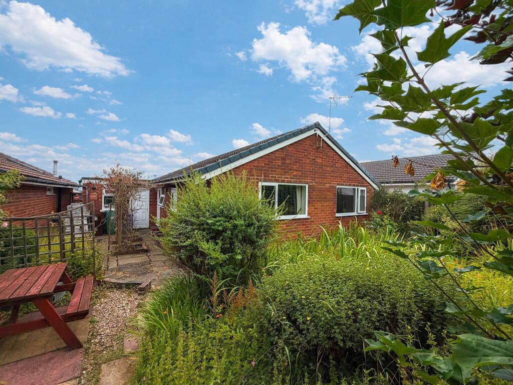4 St. Michaels Close, Seddons Farm, Bury, BL8 2JN photo 4