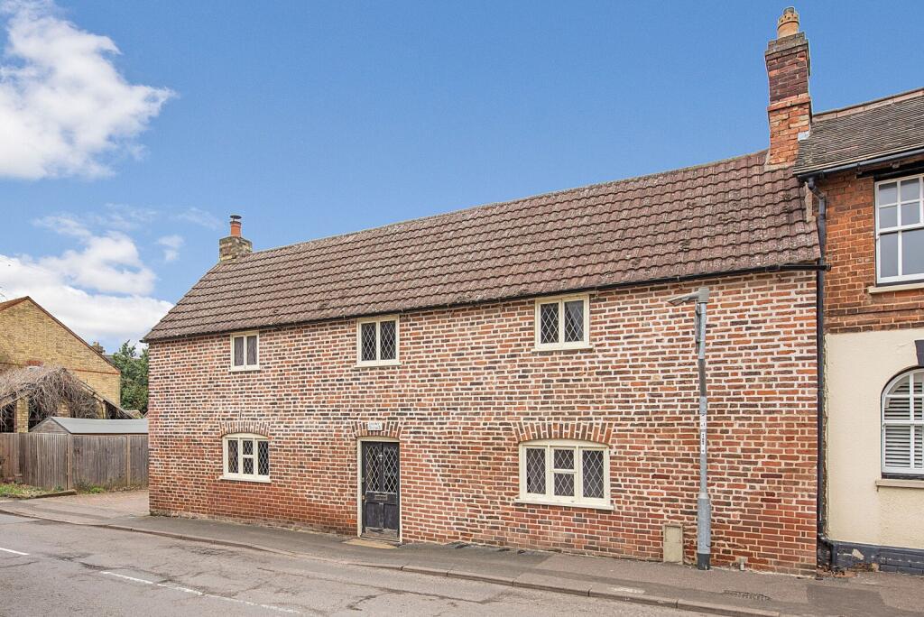Main image of property: Station Lane, Offord Cluny, St. Neots, Cambridgeshire, PE19
