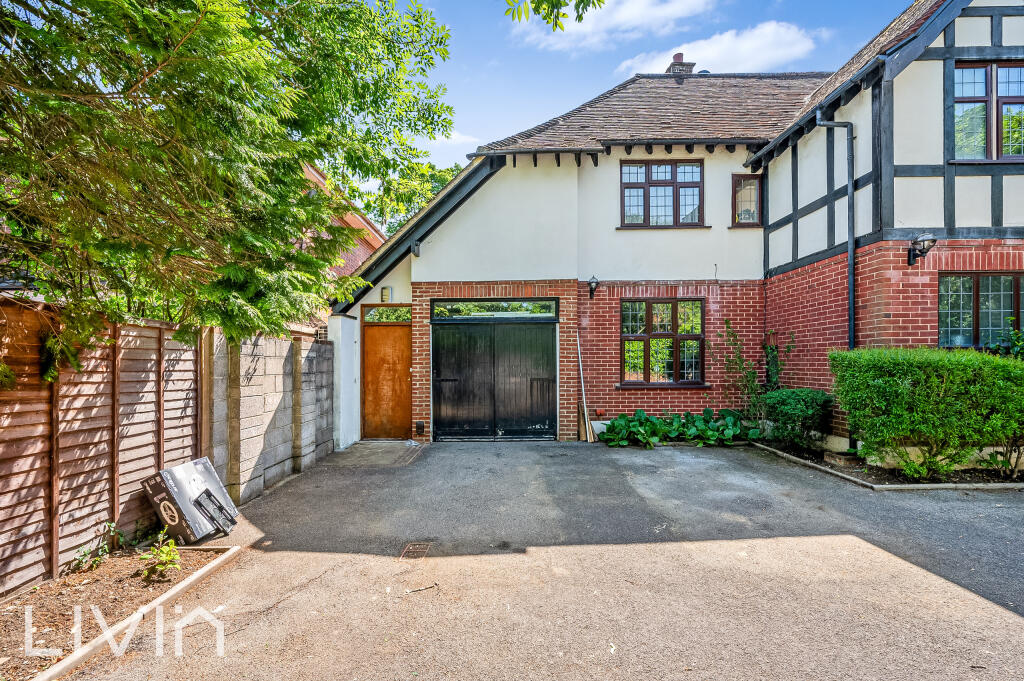 Main image of property: Pampisford Road, South Croydon, Greater London