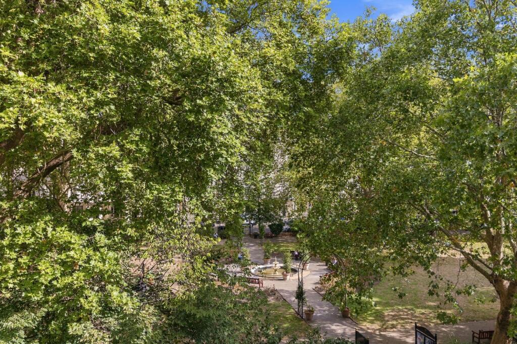 Apartment in London - View 3