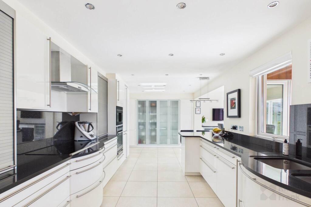 House in London, Park Royal - View 4