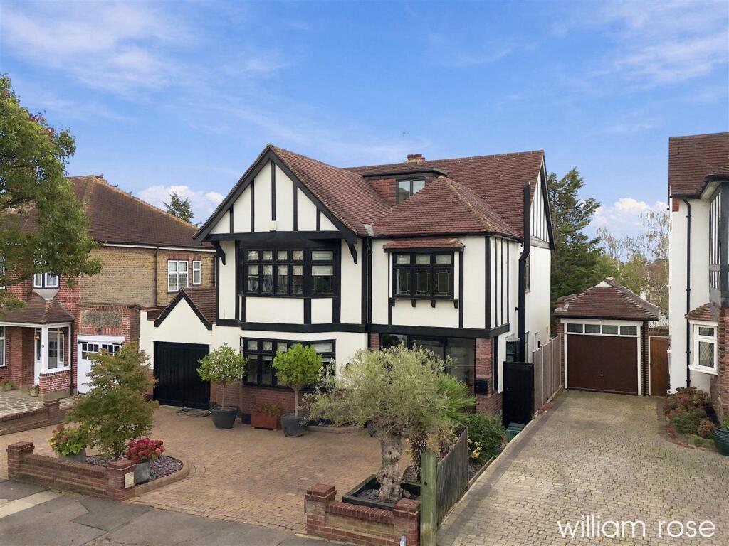 5-bed detached on Princes Avenue, Woodford Green, £1,650,000