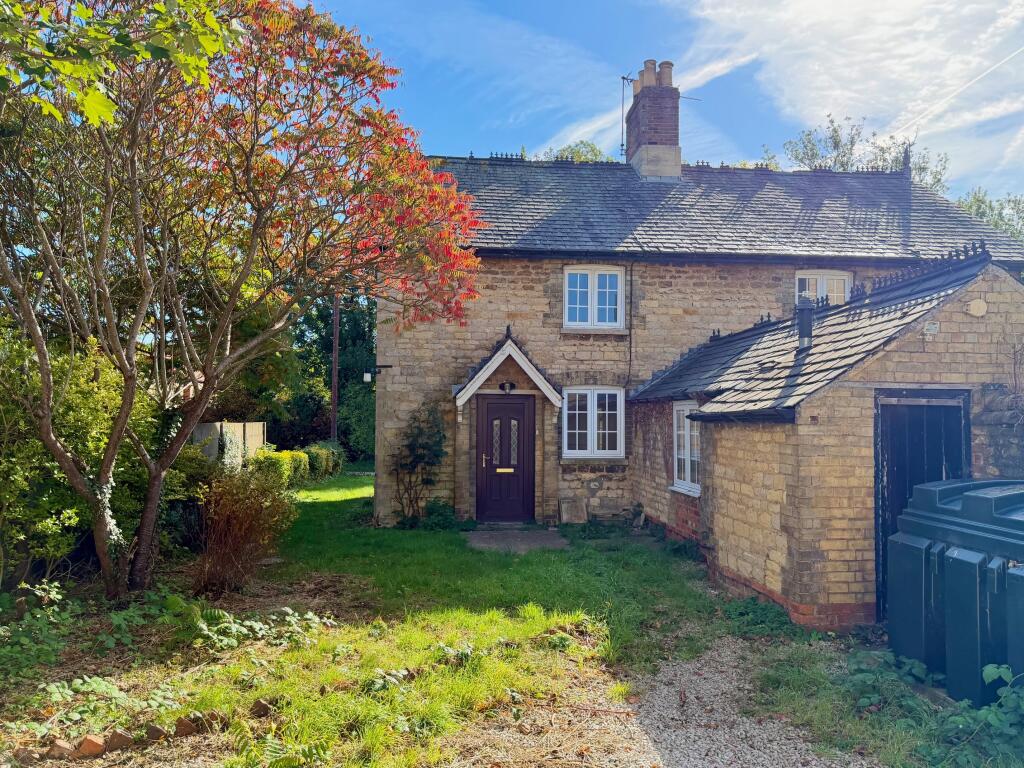 Main image of property: Cliff Road, Leadenham, LN5