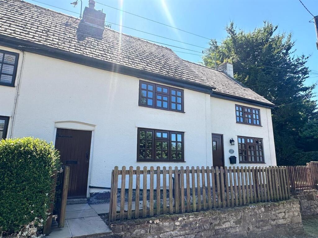 Main image of property: Primrose Cottage, 12 Northgate, Utkinton, Tarporley, Cheshire