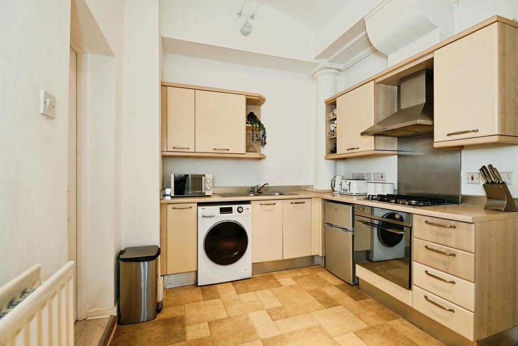 House in Maidstone, Kent - View 2