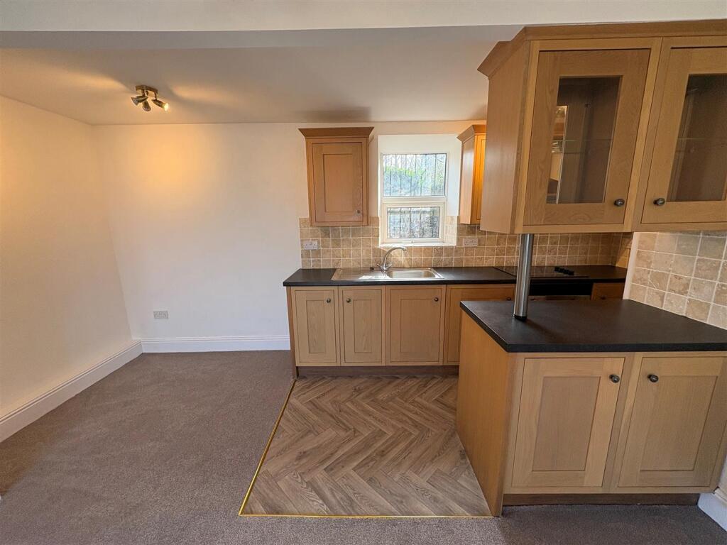 Additional image 5 of Scarlet Heights, Queensbury, Bradford