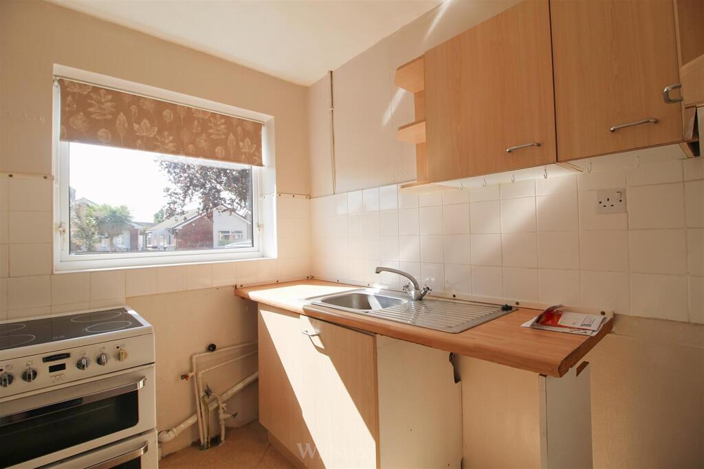 Dutton Avenue, Skegness photo 4