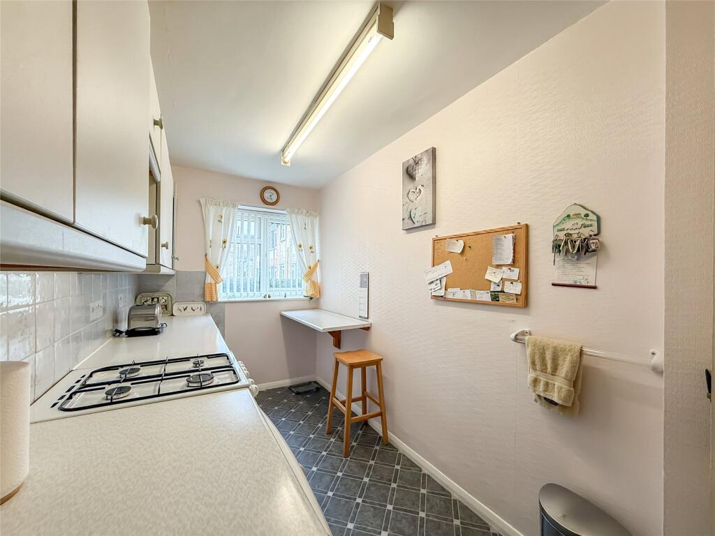 Hughenden Road, St. Albans, Hertfordshire, AL4 photo 3
