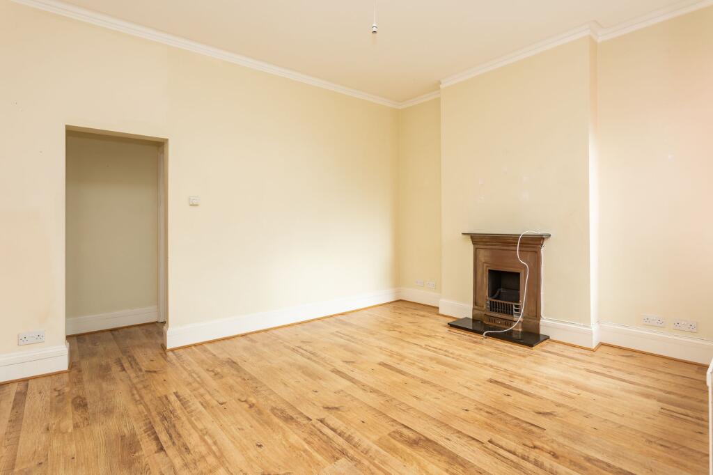 Apartment in Southend-on-Sea, Westcliff-on-Sea - View 5