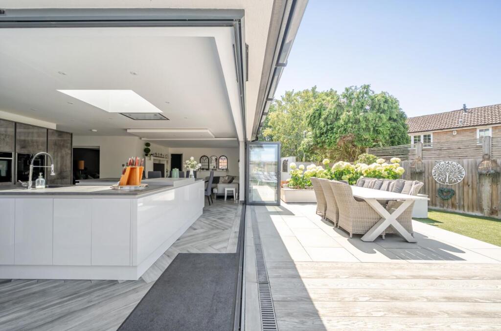 House in Tonbridge and Malling, Leybourne - View 2