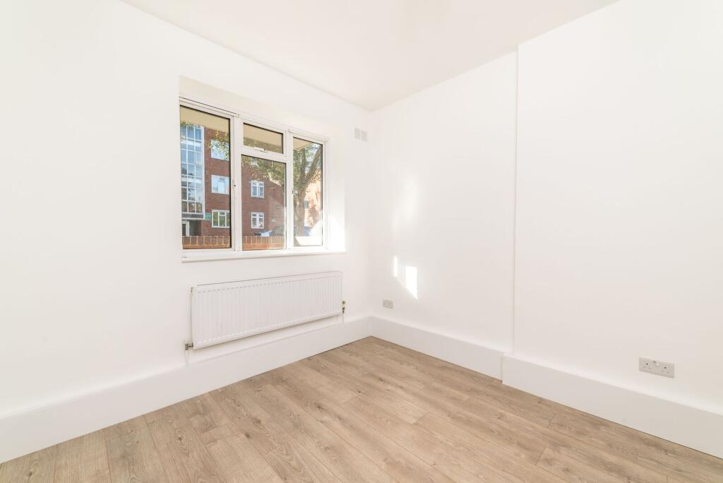 Apartment in London - View 4
