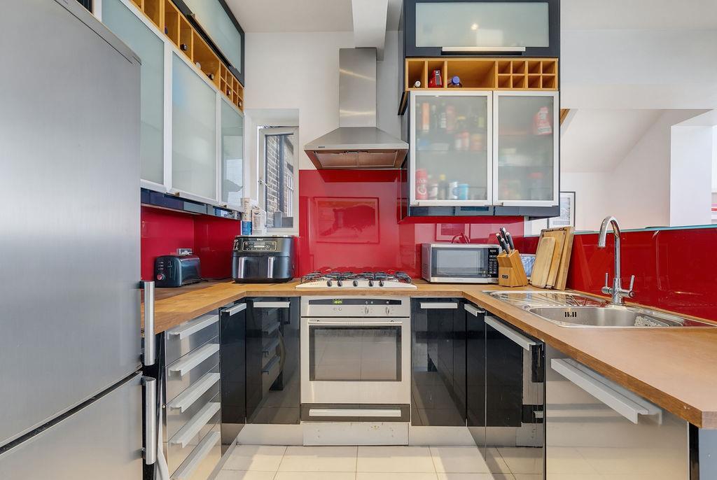 Apartment in London - More