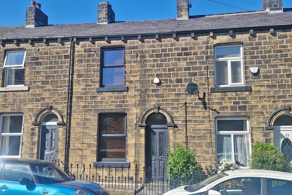 Main image of property: 31 East Parade, Steeton, BD20 6RP