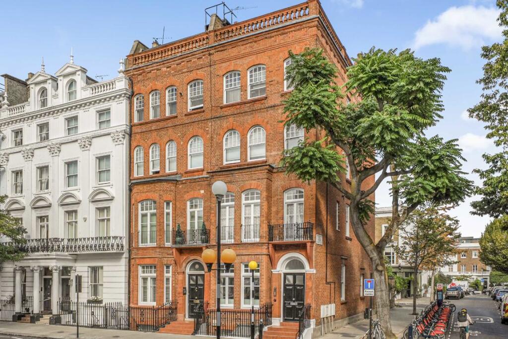 Main image of property: Oakley Street, Chelsea