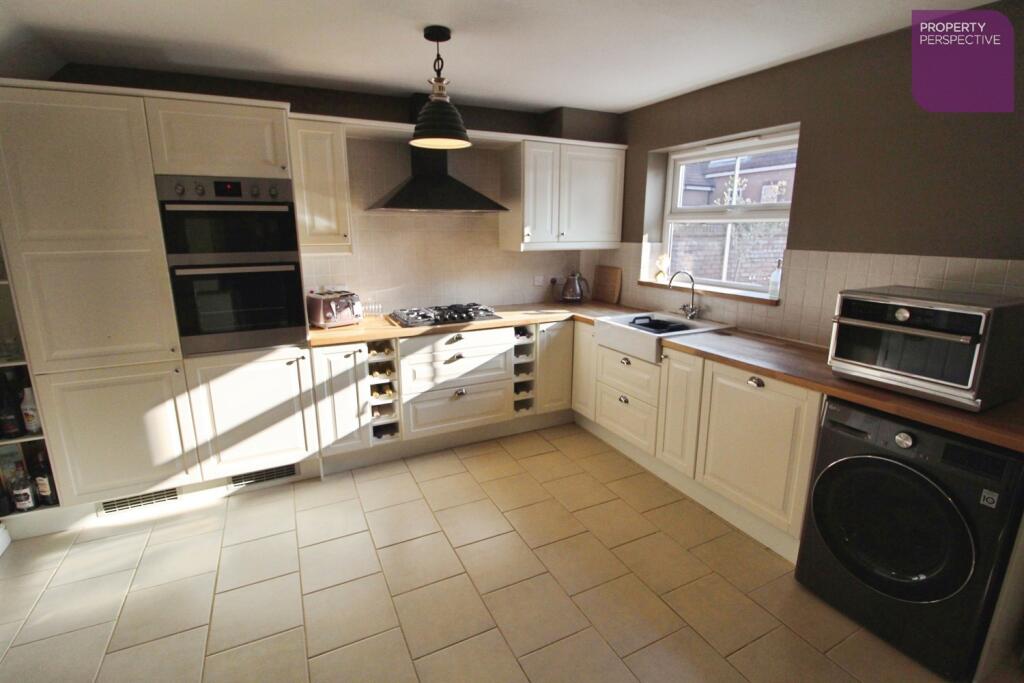 House in York - View 3