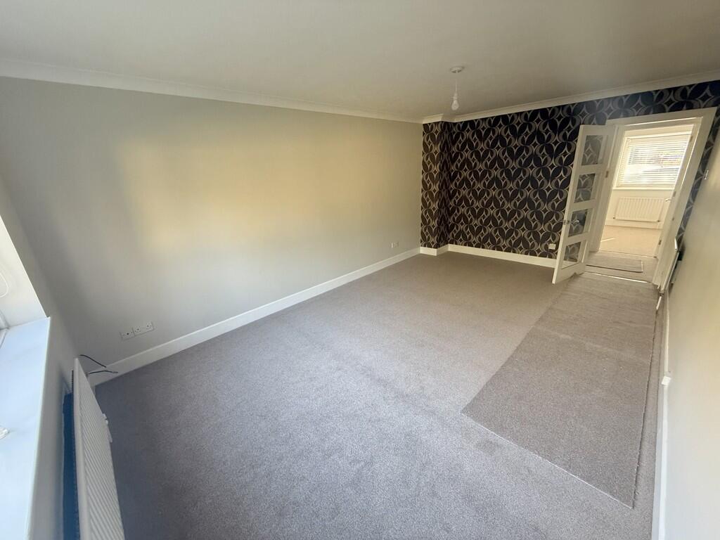 Apartment in Poole, Hillbourne, Broadstone - View 5