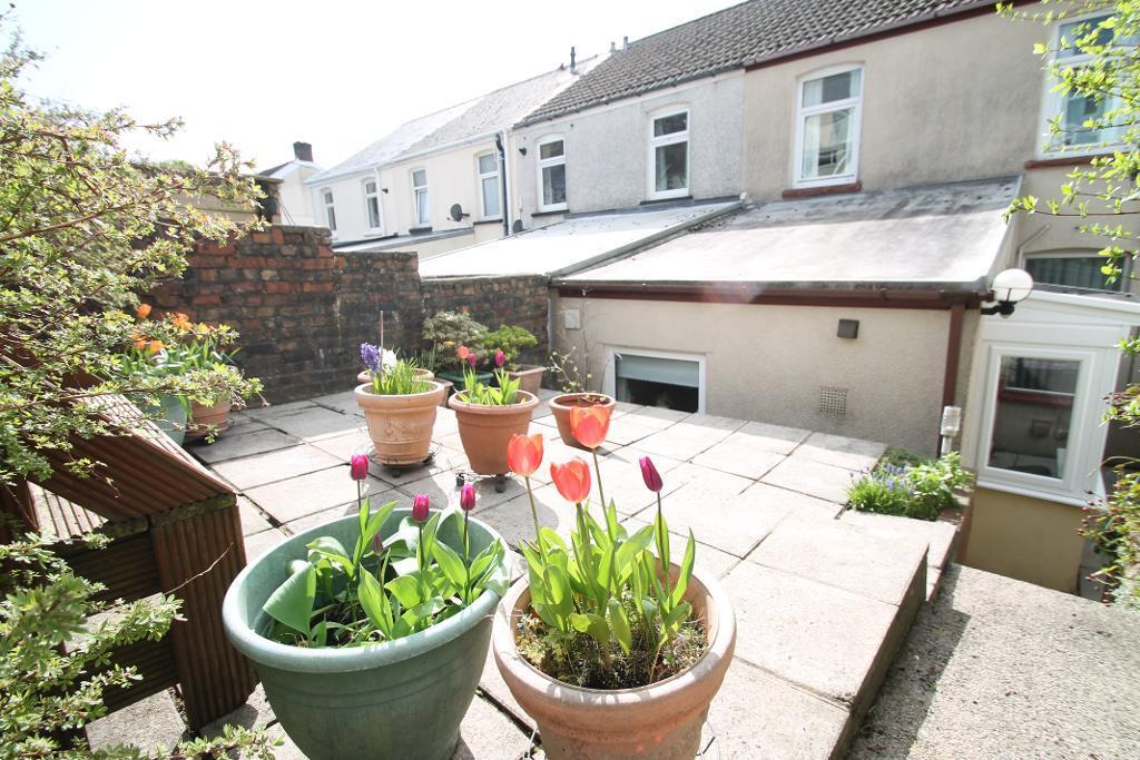 Bennett Street, Blaina, Abertillery, Blaenau Gwent, NP13 3HY photo 3